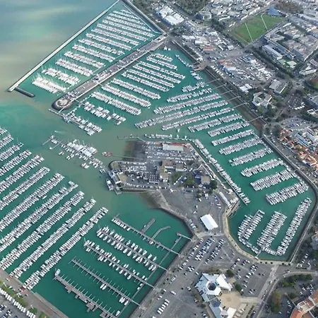 Διαμέρισμα T2 Pour 4 Personnes A La Marina De - Fr-1-825-32 *